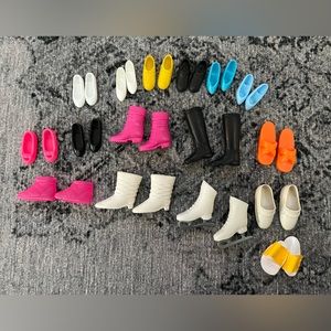 Vintage Barbie/Skipper/Ken shoes